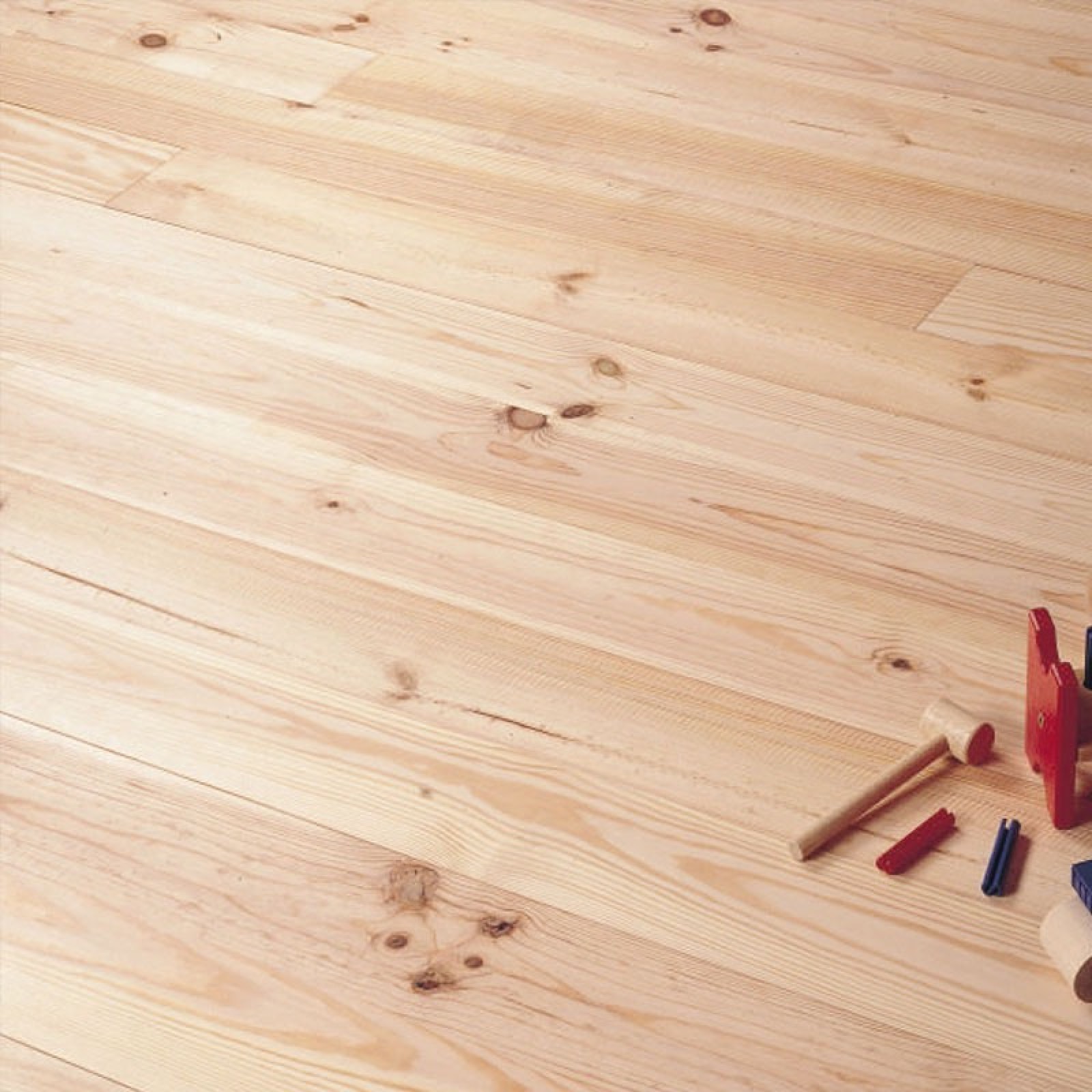 Parquet massif en sapin Bordeaux 
