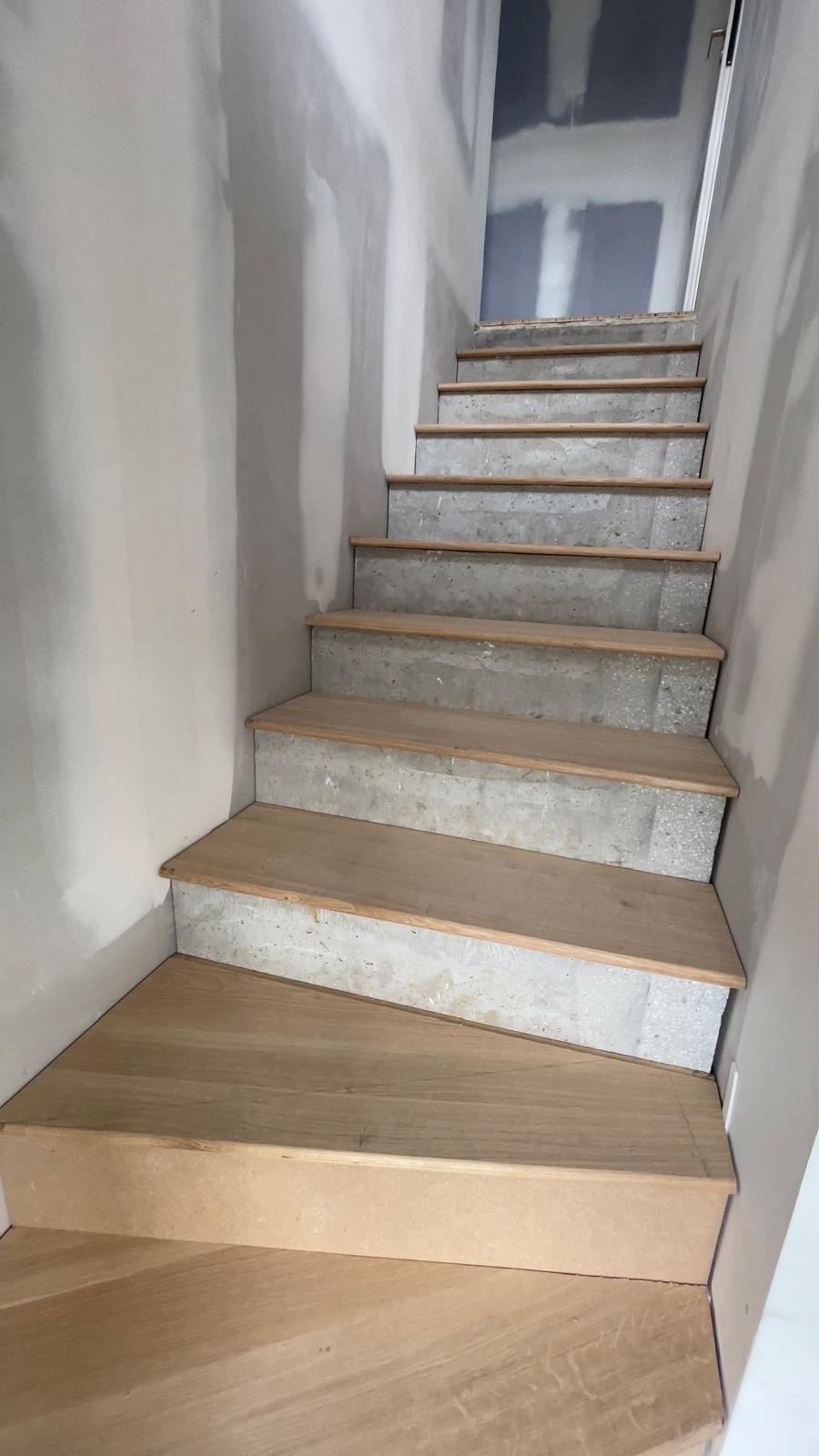 Habillage Escalier en Marche Chêne Massif