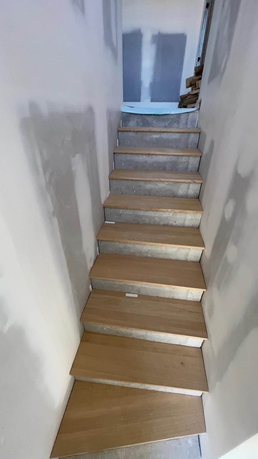 Habillage Escalier en Marche Chêne Massif