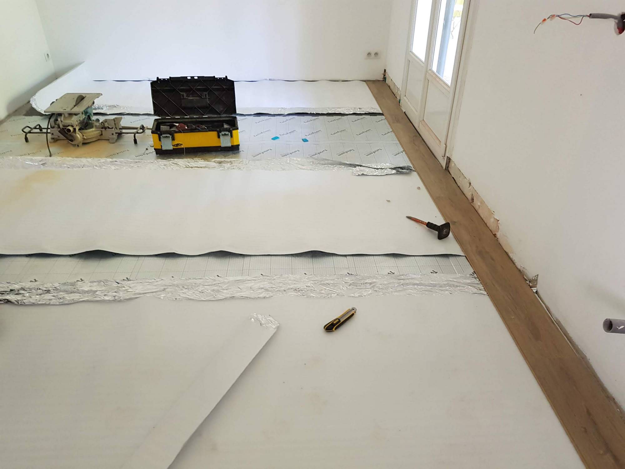 vente de parquet stratifié haut de gamme bordeaux 