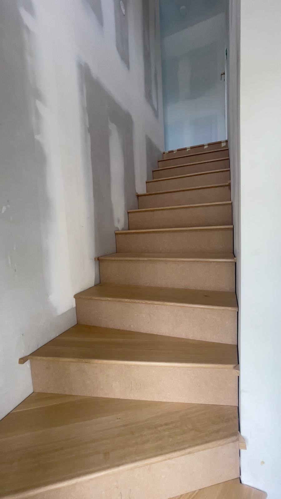 Habillage Escalier en Marche Chêne Massif