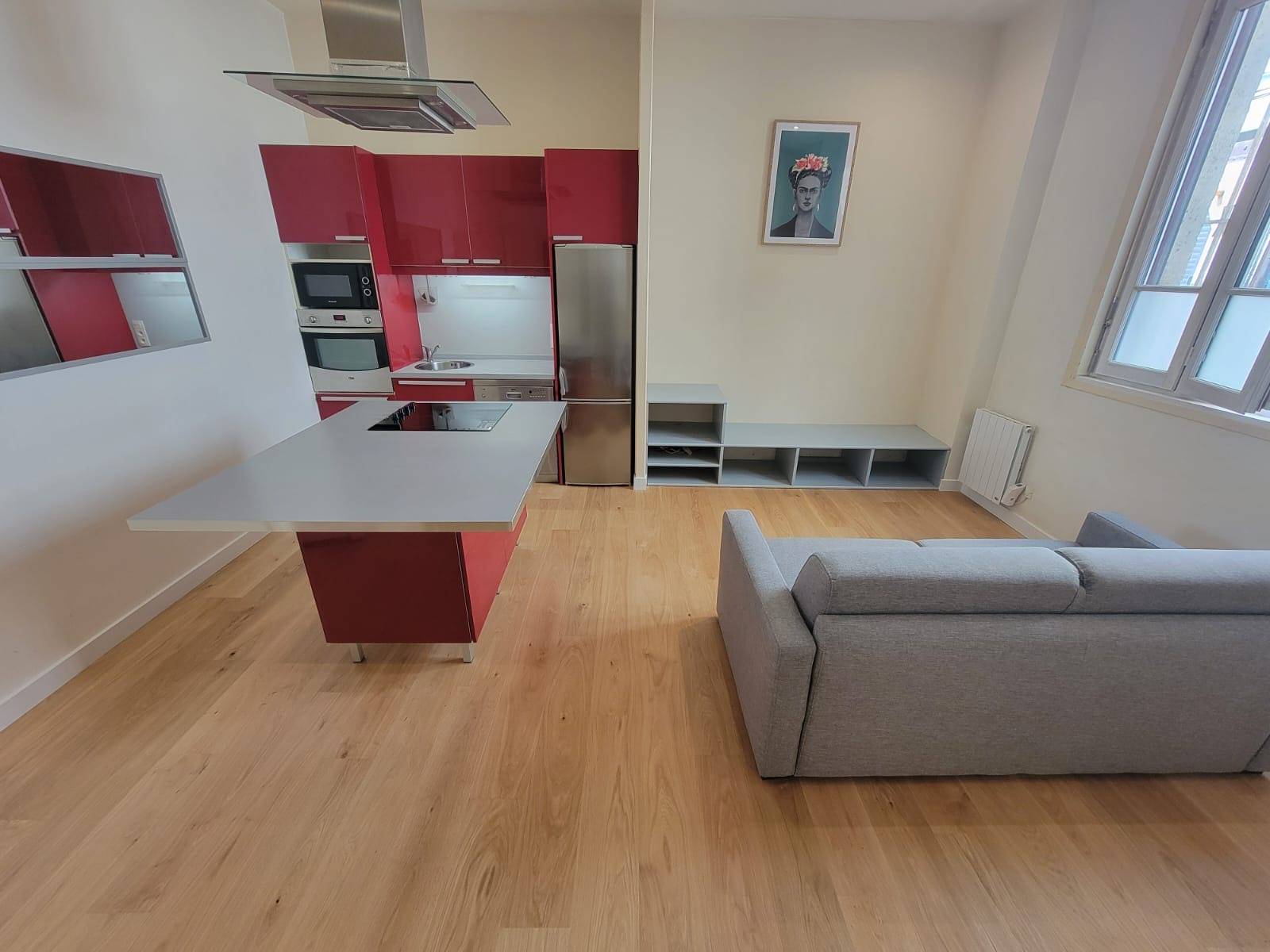 Installation de parquet contrecollé chêne à Bordeaux – RM Parquet Bordeaux offre des solutions durables pour vos sols.