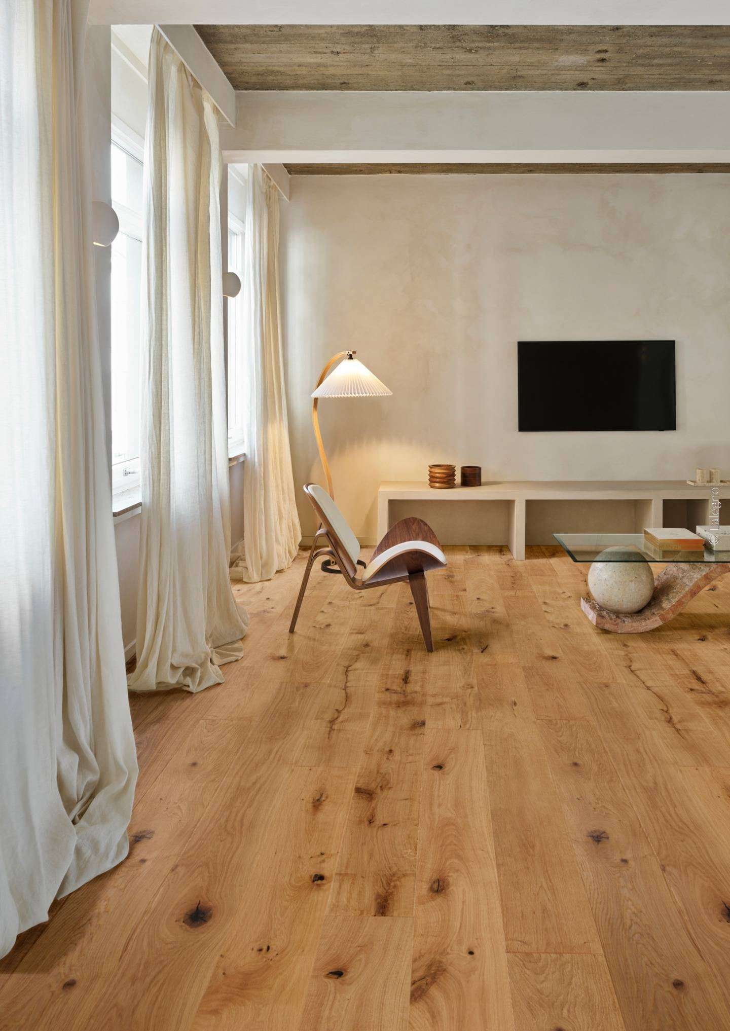 Pose parquet contrecollé Classic Naturel Mat à Bordeaux - Découvrez l'élégance et la durabilité du parquet en chêne contre collé, une solution idéale pour votre intérieur à Bordeaux.