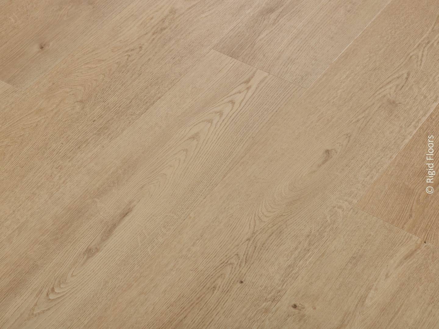 Parquet vinyle RM Parquet Bordeaux – Optez pour une solution élégante et durable avec le parquet vinyle RM PARQUET BORDEAUX, une alternative parfaite au parquet contrecollé pour votre espace à Bordeaux.