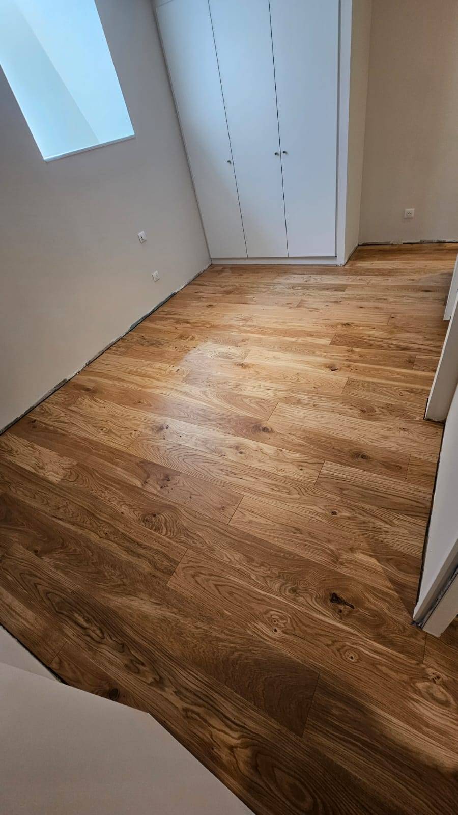 Parquet contrecollé à Bordeaux : Découvrez les avantages du parquet contrecollé à Bordeaux avec RM PARQUET BORDEAUX pour une pose précise et de qualité.