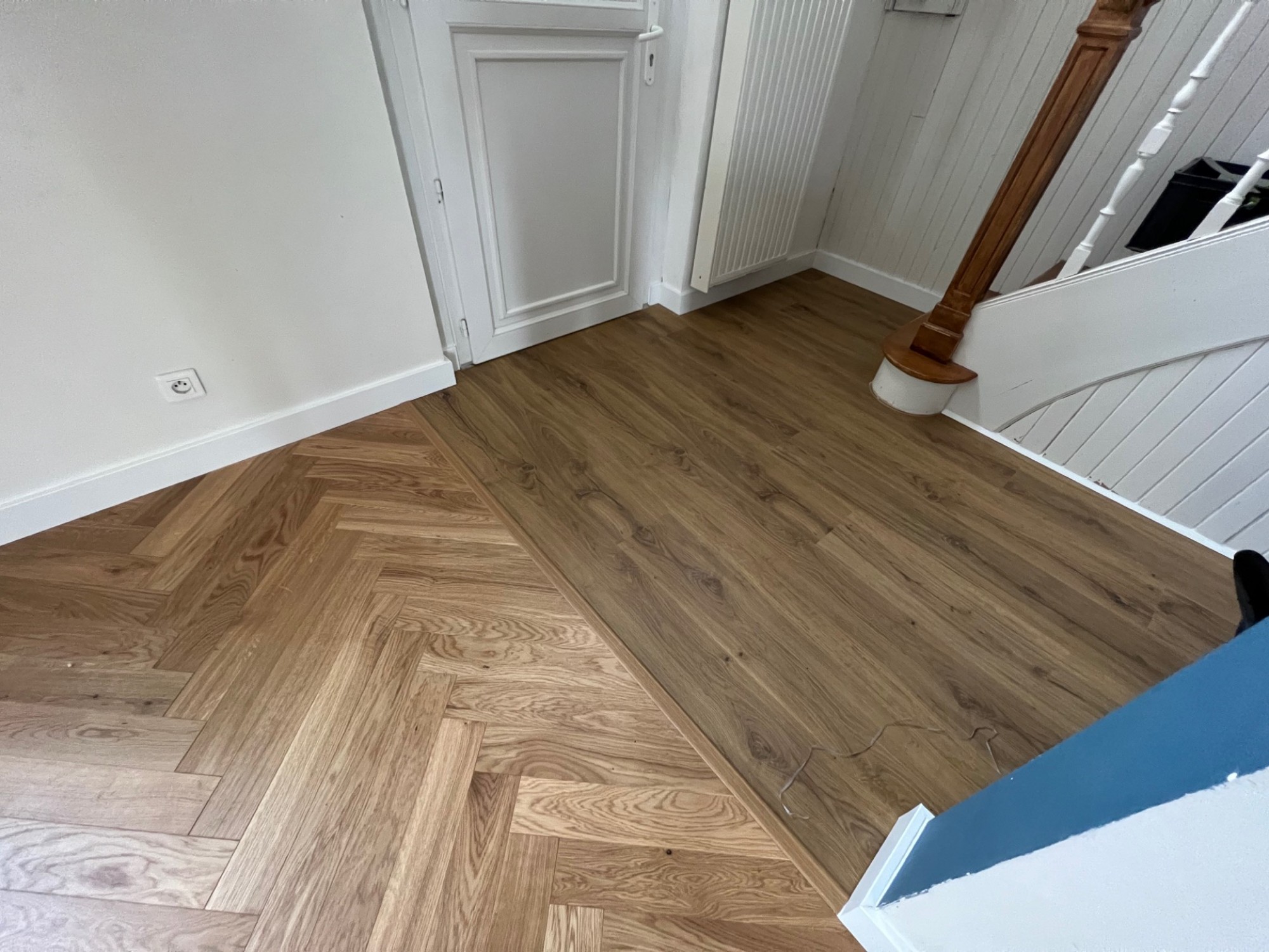 Pose Parquet Contrecollé chêne naturel vernis Bâton Rompu à Cestas près de Bordeaux
