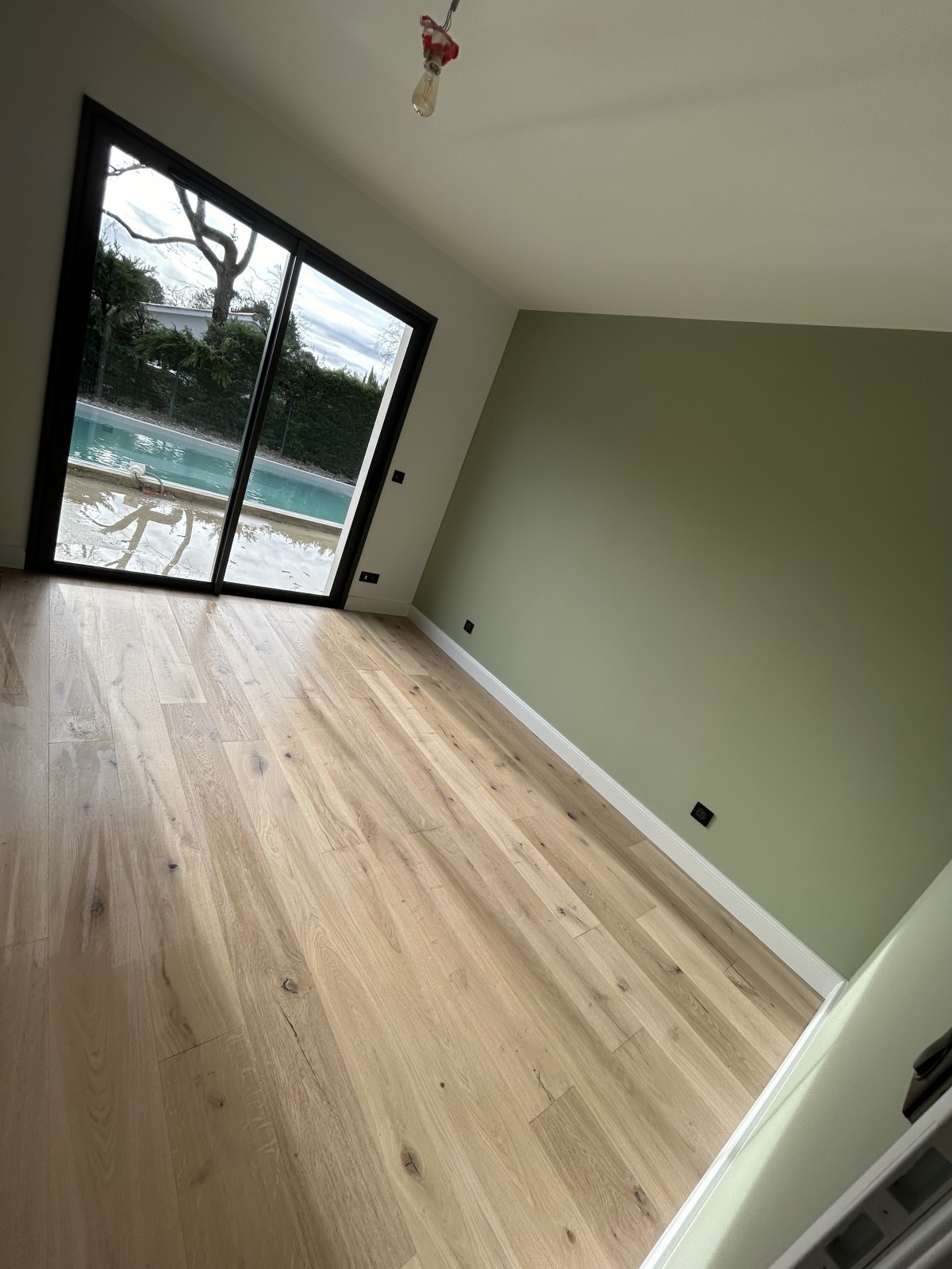 Toucher naturel parquet huilé à Cenon