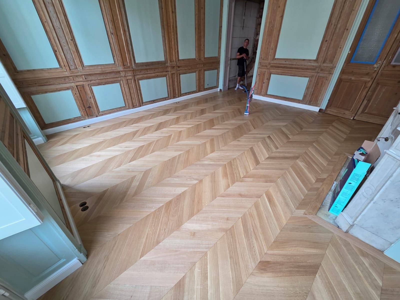 Pose de parquet point de Hongrie à Bordeaux réalisée par RM Parquet Bordeaux
