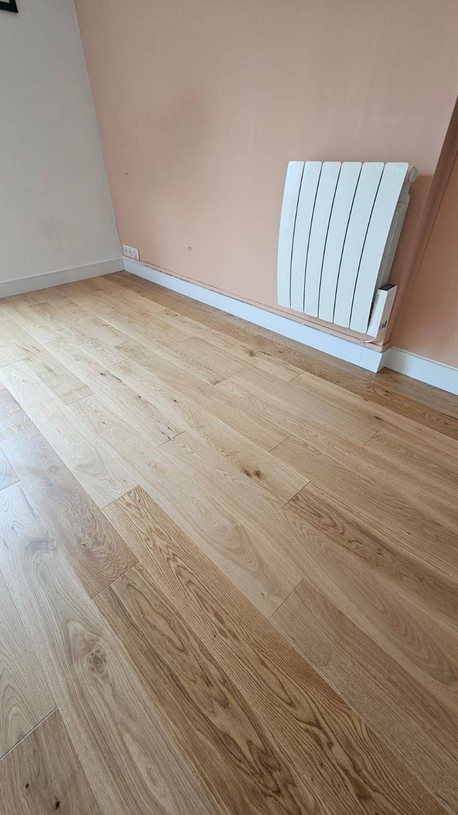 Magasin de parquet RM Parquet Bordeaux : présentation du modèle contrecollé chêne RM 130