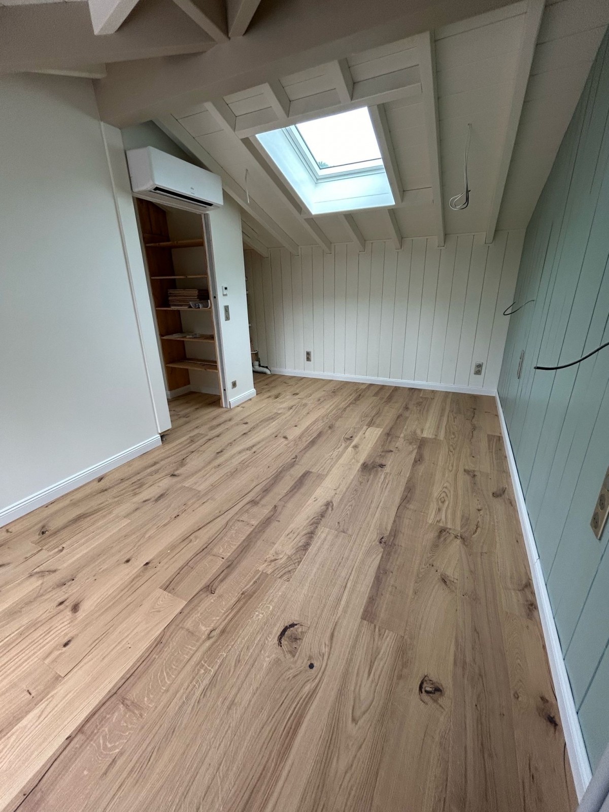 Pose de parquet contrecollé au Cap Ferret