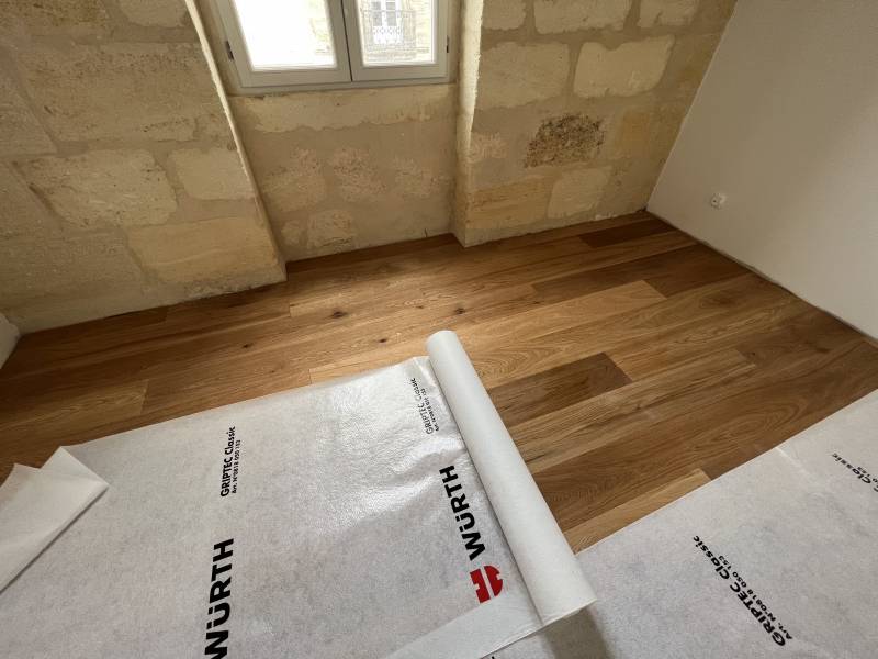 Entreprise spécialisée pose de parquet chêne massif à Bordeaux 