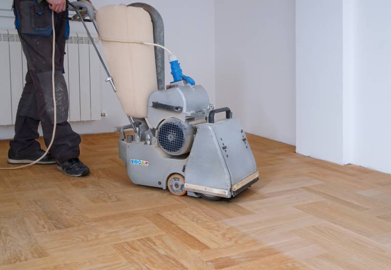 Ponçage de parquet 