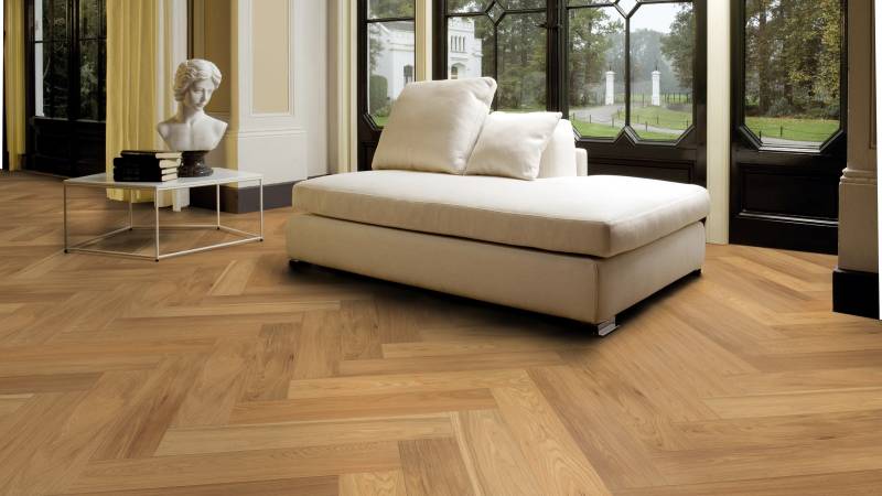 Poser un parquet en bâton rompu chêne naturel à bordeaux