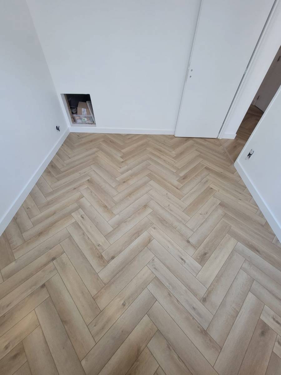 505693f528f440559630560ff7a44aa2JPG_67ac45e22550d