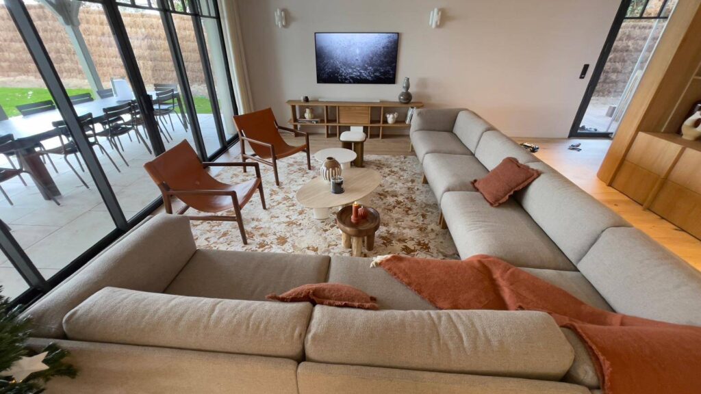 Pose parquet dans une villa contrecollé Chêne Bréhat