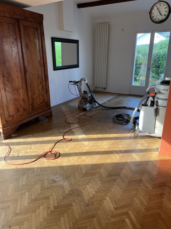 Entreprise spécialisée dans la Renovation et ponçage de parquet neuf et anciens à Bordeaux