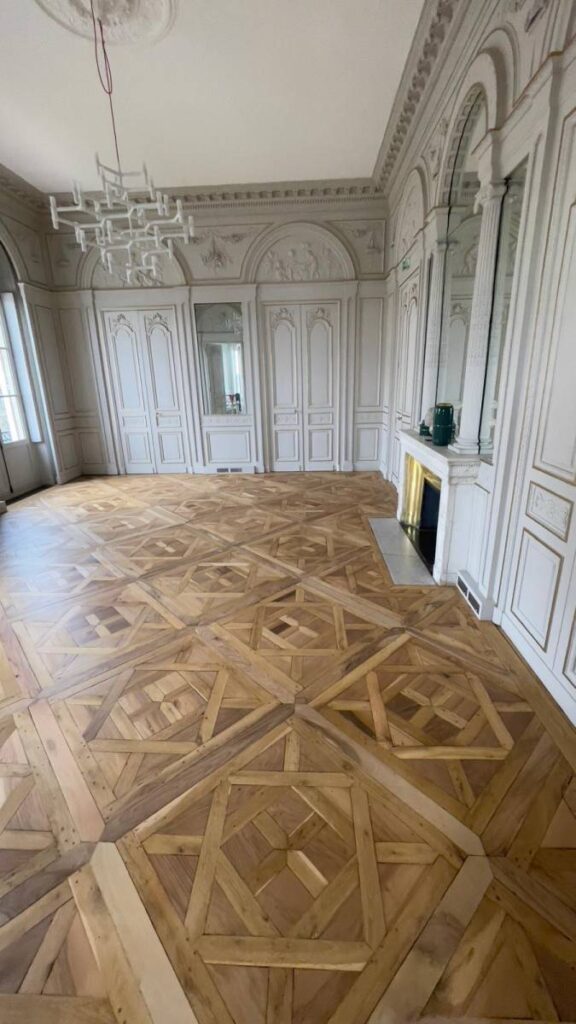 Parquet Ponçage Versailles et point de Hongrie Hôtel Héméra RM PARQUET BORDEAUX