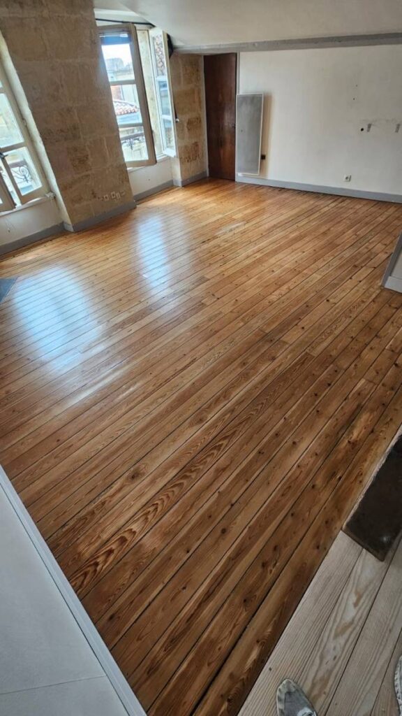 Ponçage parquet en Pitchpin RM Parquet Bordeaux