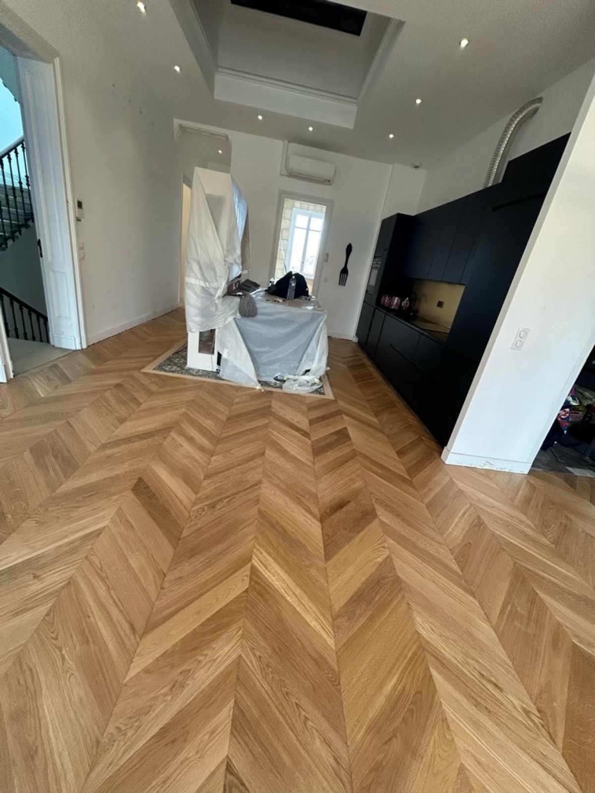 Découvrez le charme du parquet point de Hongrie à Bordeaux