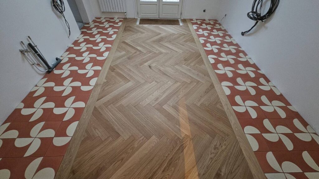 Pose parquet Bâton rompu Chêne Massif –RM Parquet Bordeaux